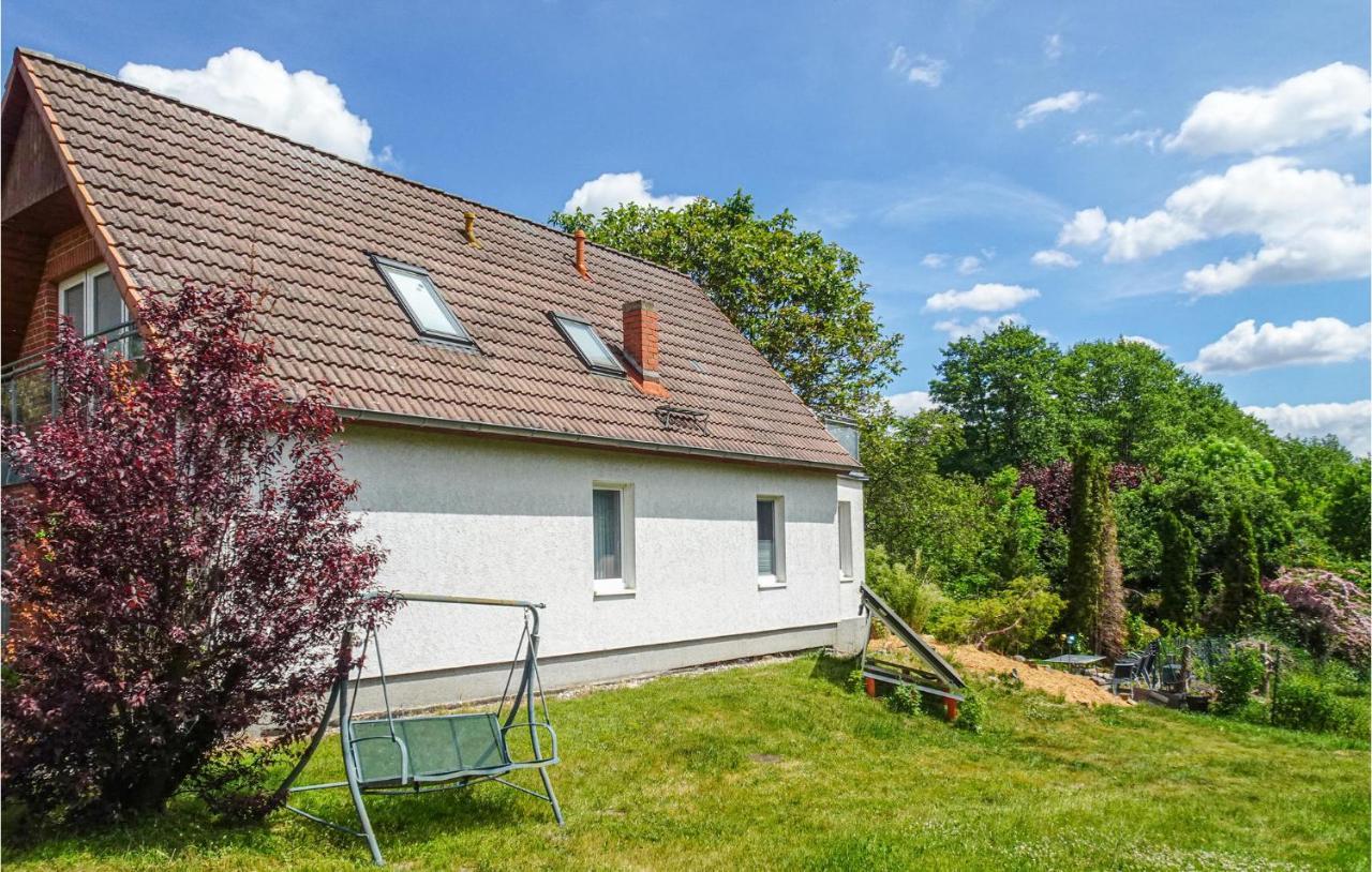 3 Bedroom Nice Home In Pinnow Ot Godern Kültér fotó